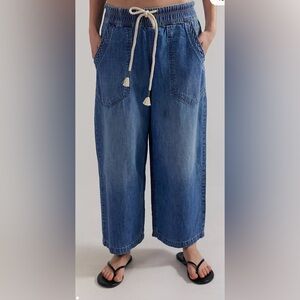 Free People Easy Pull on Light Blue Elastic Waist Denim Pants NWT SIZE L